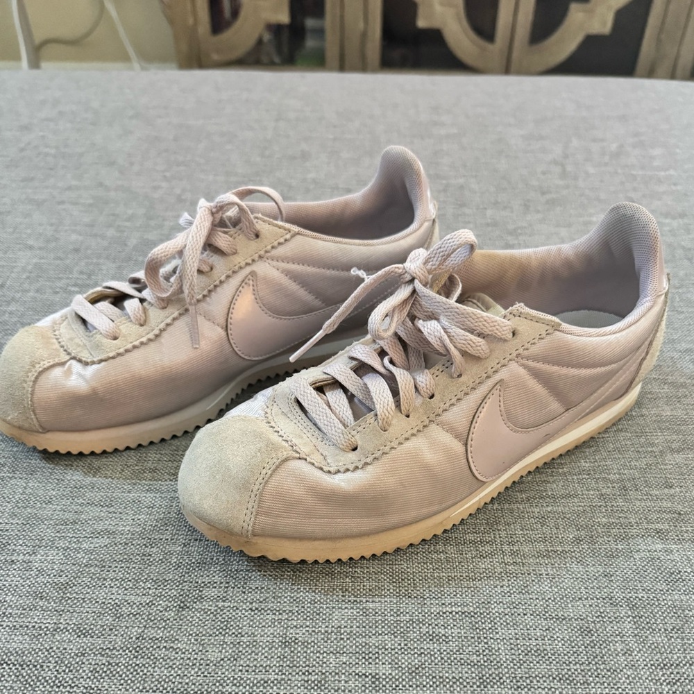 Nike Classic Cortez Nylon Particle Rose - Women's Shoes Size 9